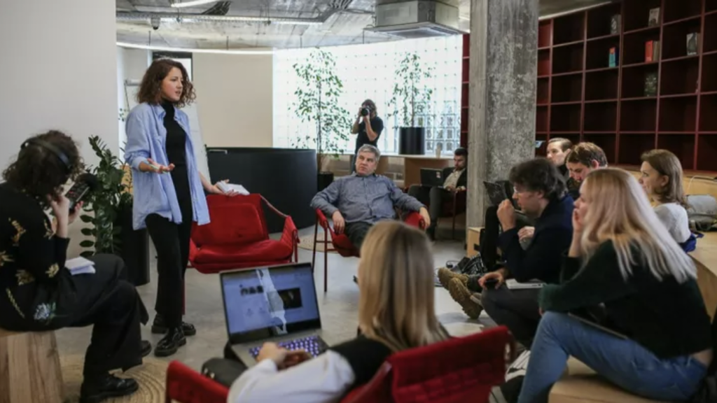 The Kyiv Independent Seeks Donations to Continue Critical Ukrainian News Coverage